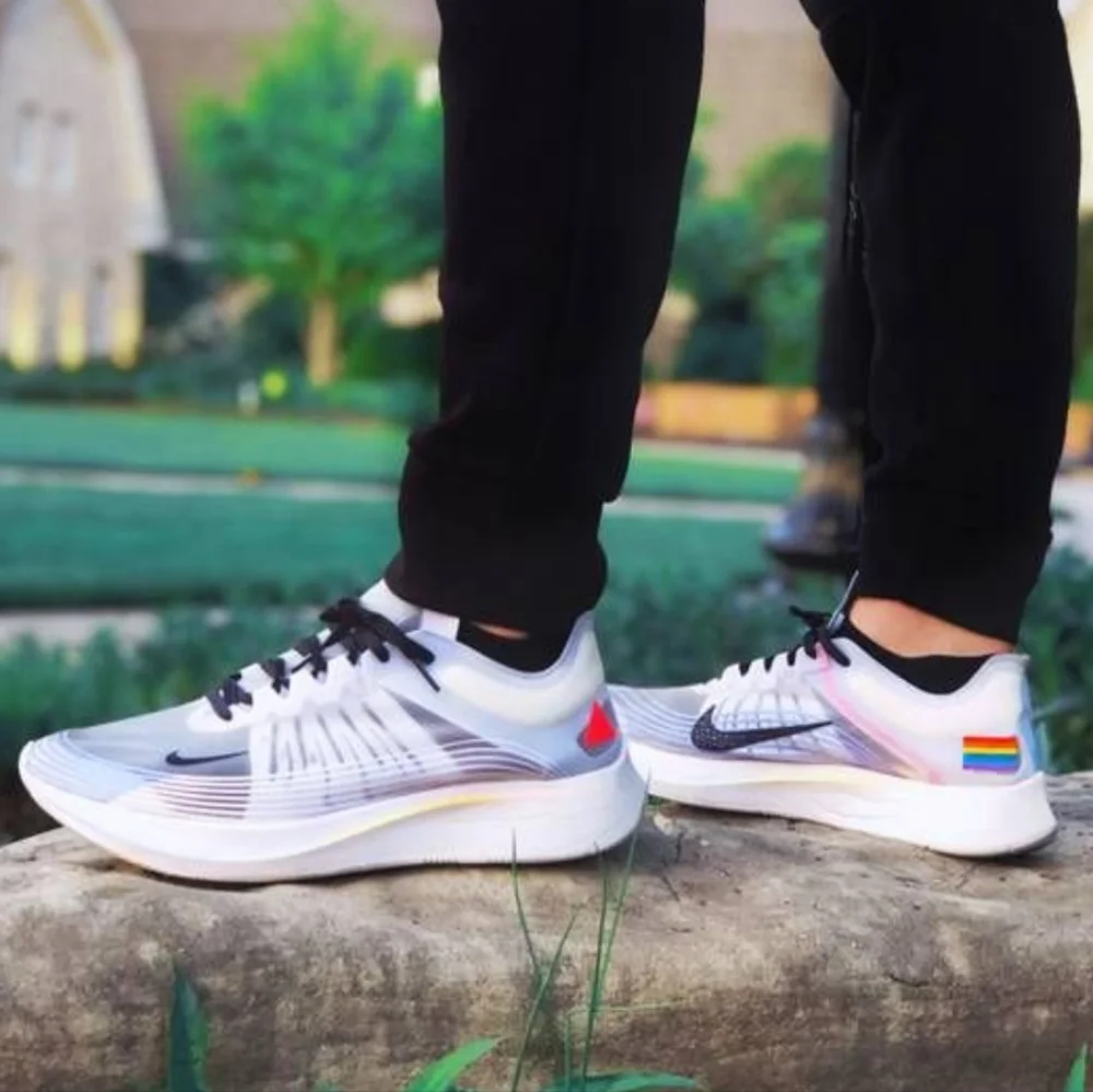 Nike Zoom Fly Be True 2018 Pride - Picture 1 of 6